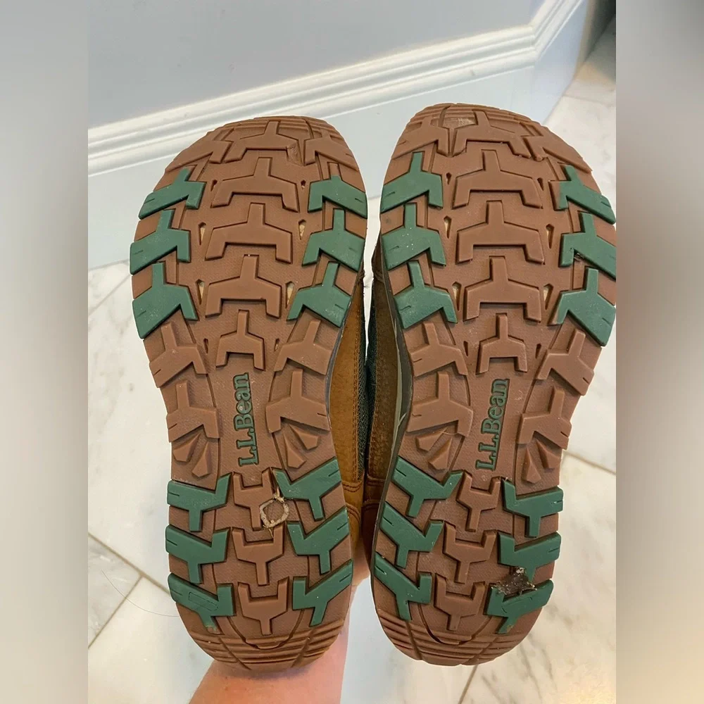 LL Bean, women’s 8, green canvas and brown leather outdoor hiking sneaker low - Picture 7 of 8